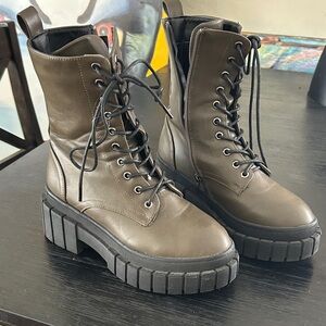 Nasty Gal Black and Brown Combat Boots Size 36